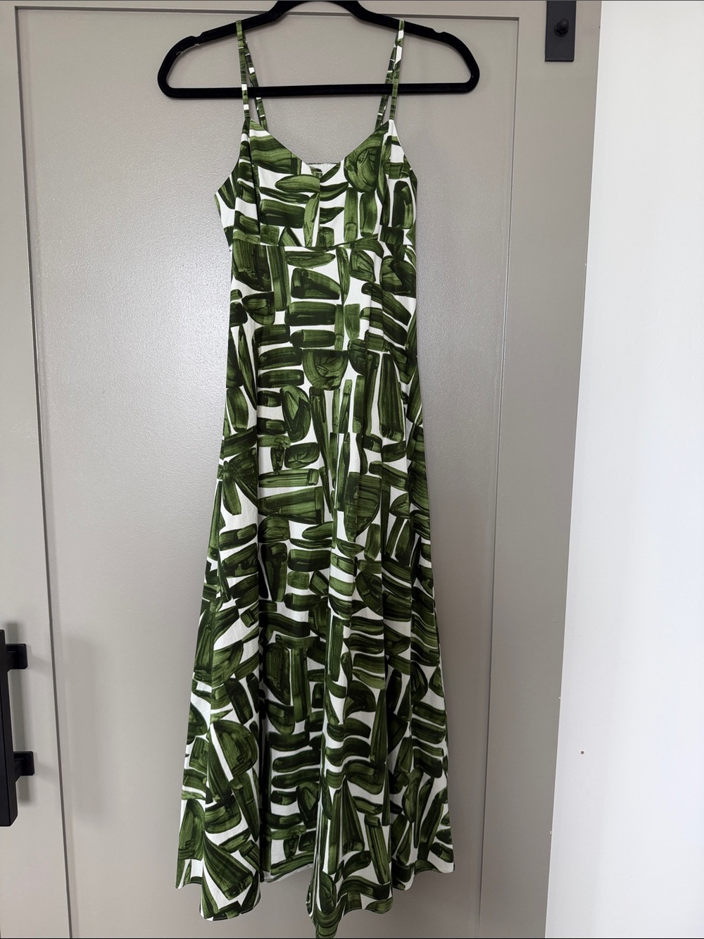 Banana Republic Green Leaf-Print Spaghetti-Strap Maxi Dress